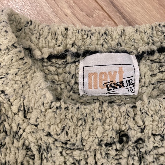 NEXT ISSUE vintage 90’s sweater - Picture 2 of 2